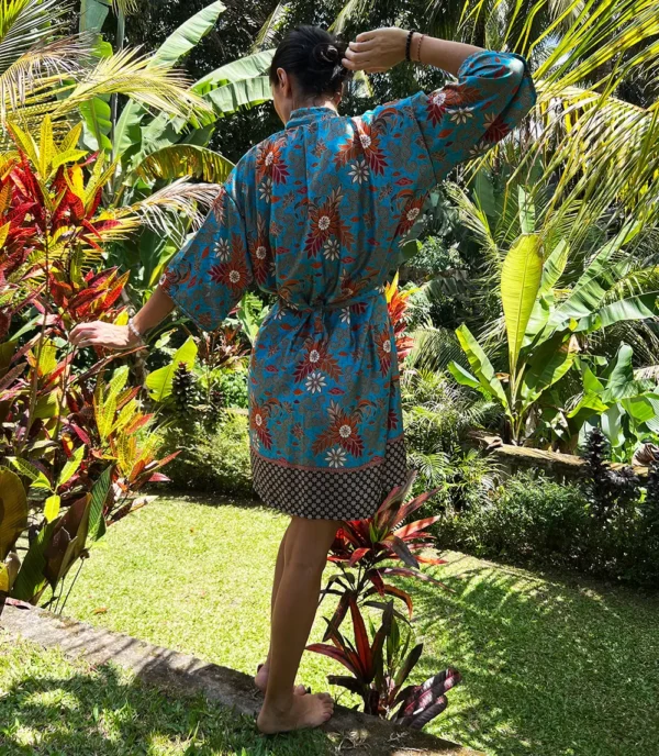 Chalatas Kimono - jūra iki kelių